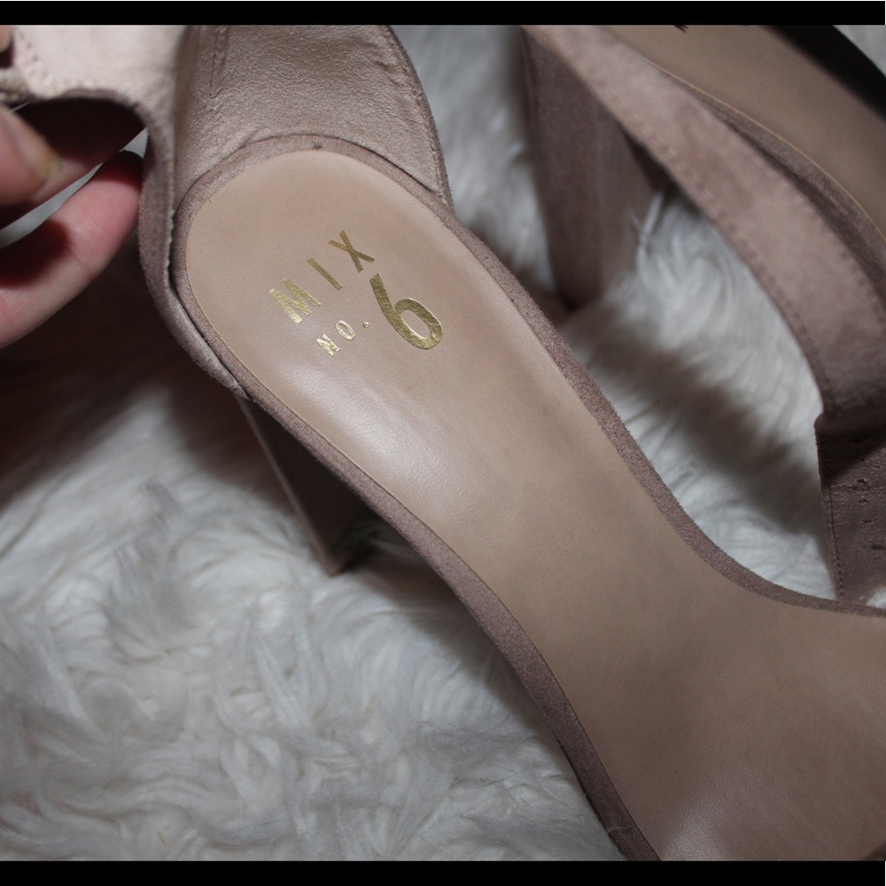 Heels!!! - Picture 6 of 8